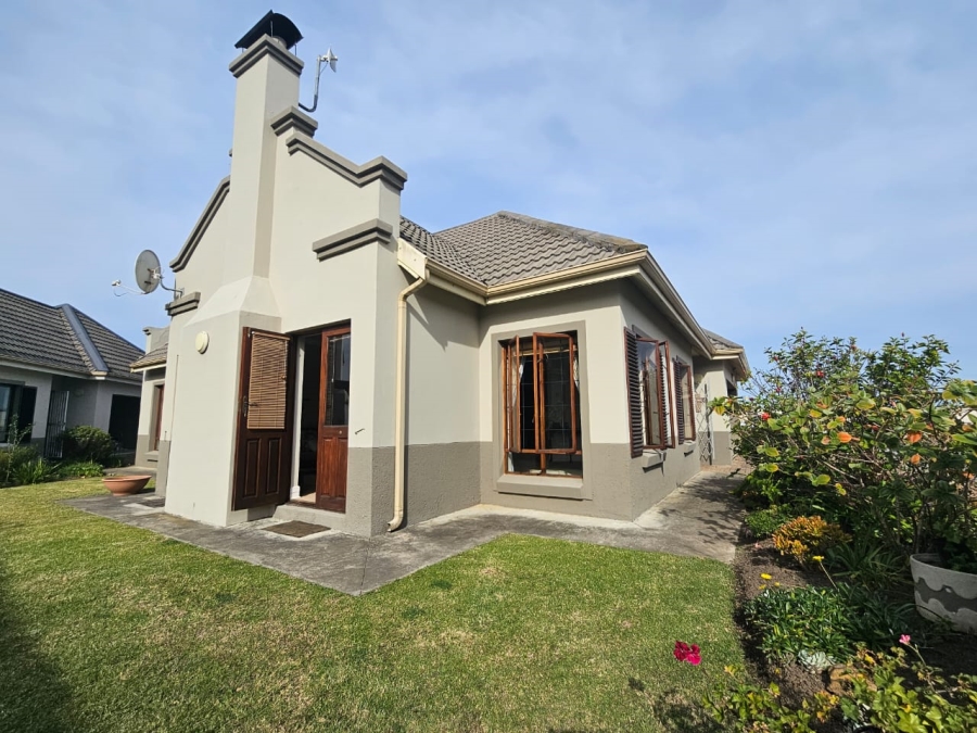 2 Bedroom Property for Sale in Blue Mountain Village Western Cape